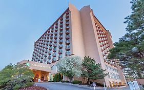 Embassy Suites By Hilton Kansas City Plaza